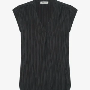 Top liso sin mangas texturizado - Negro